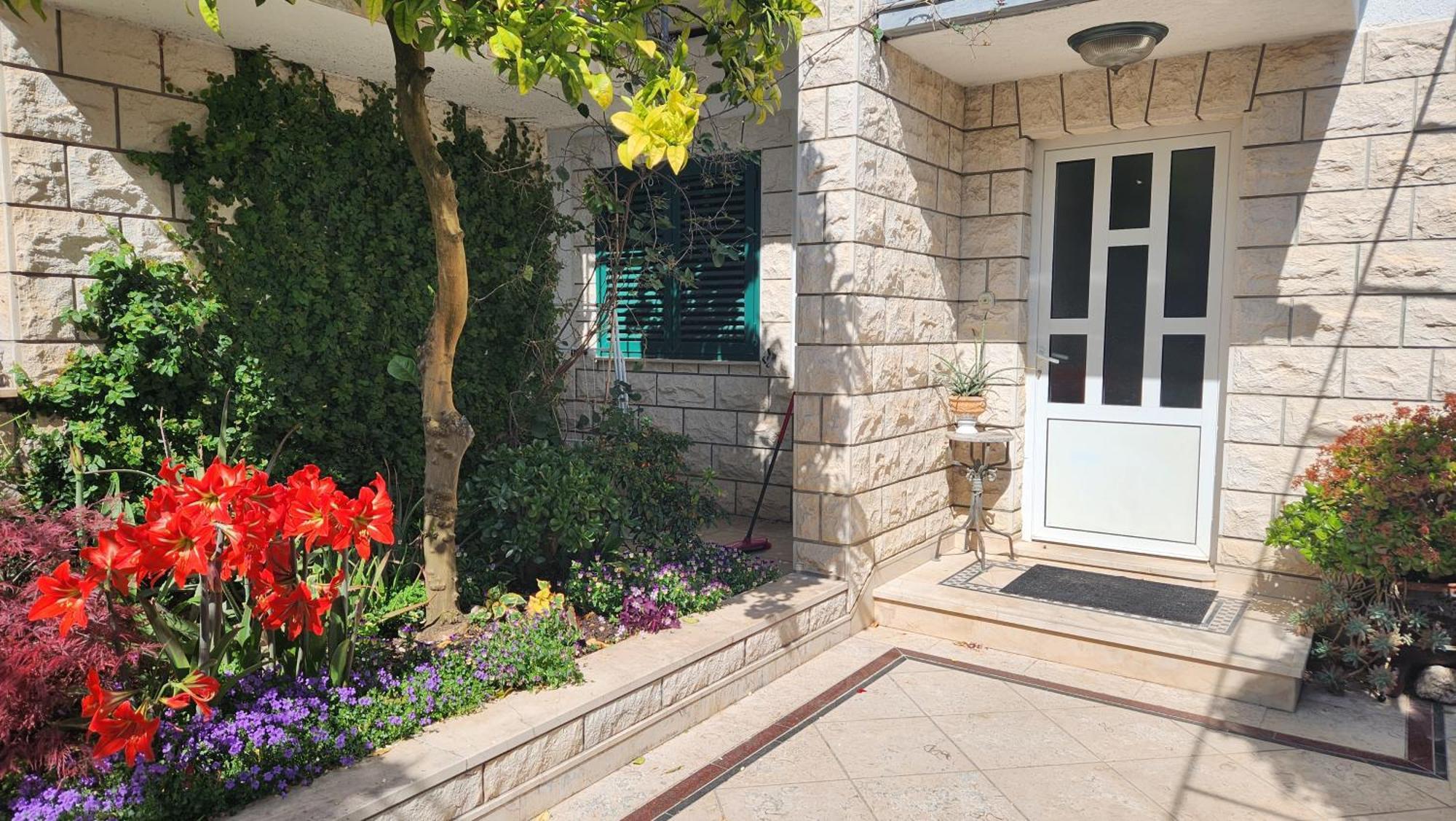 Anita Apartments Trogir Exterior photo